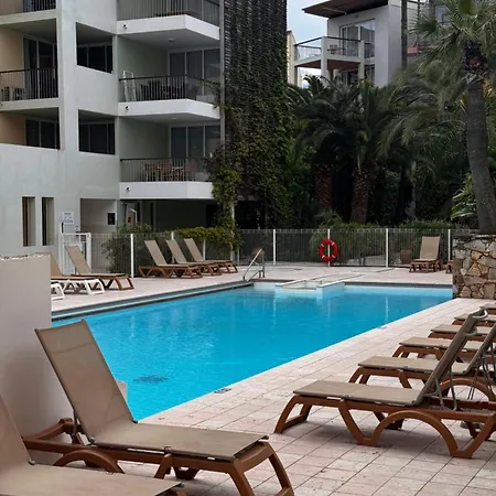 דירה Family - Terrace - Parking - 4-5 People *