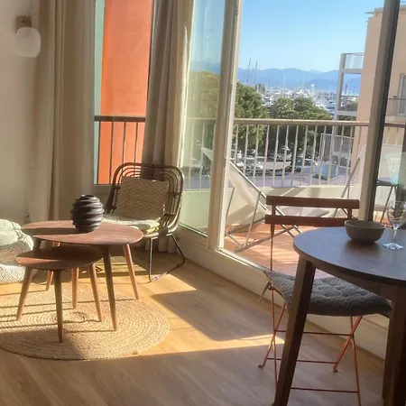 Appartamento Family - Terrace - Parking - 4-5 People Antibes